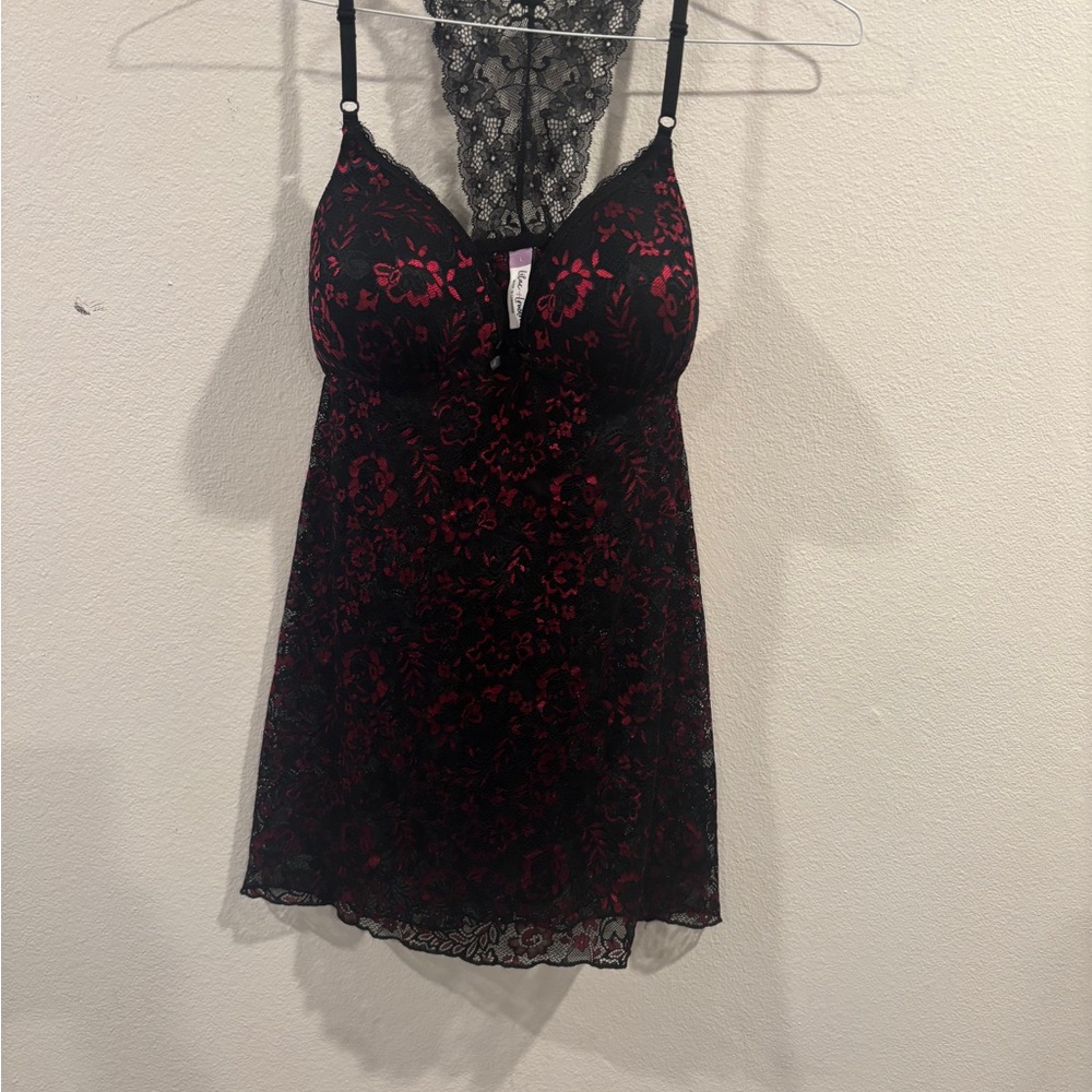 Lace Trim Black and Red Chemise